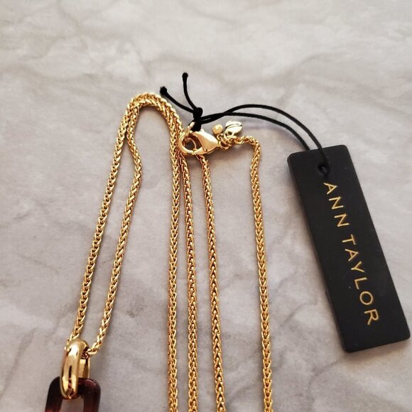 ✨ NEW Ann Taylor Pink Resin Acrylic Fringe Pendant Necklace ✨ - Picture 4 of 8